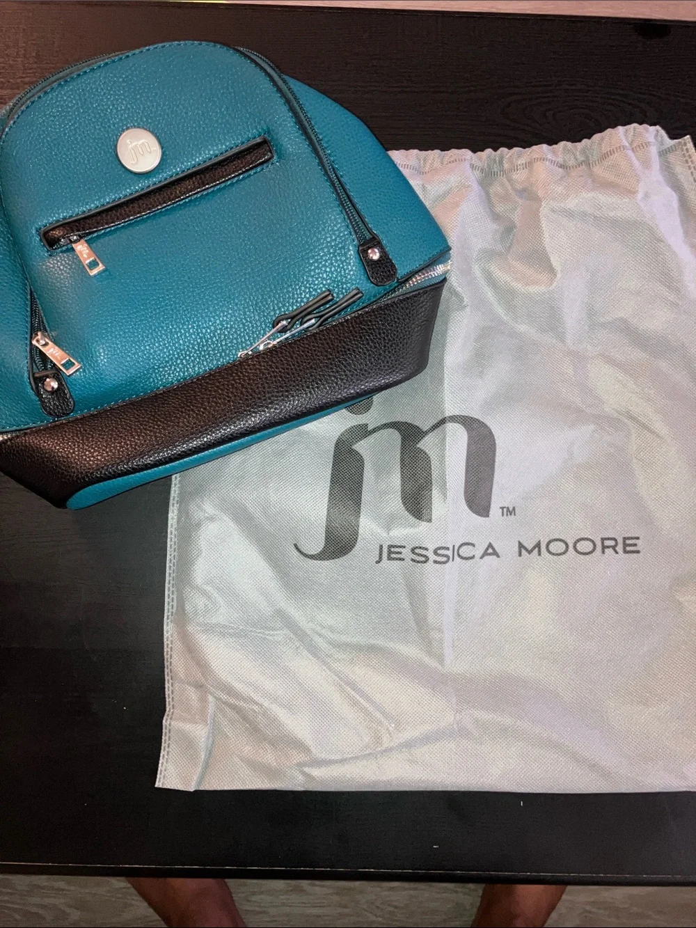 Jessica Moore compact two